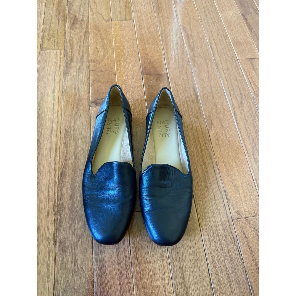 Black Naturalizer Women’s Leather Loafers Size 7M Casual Minimalist